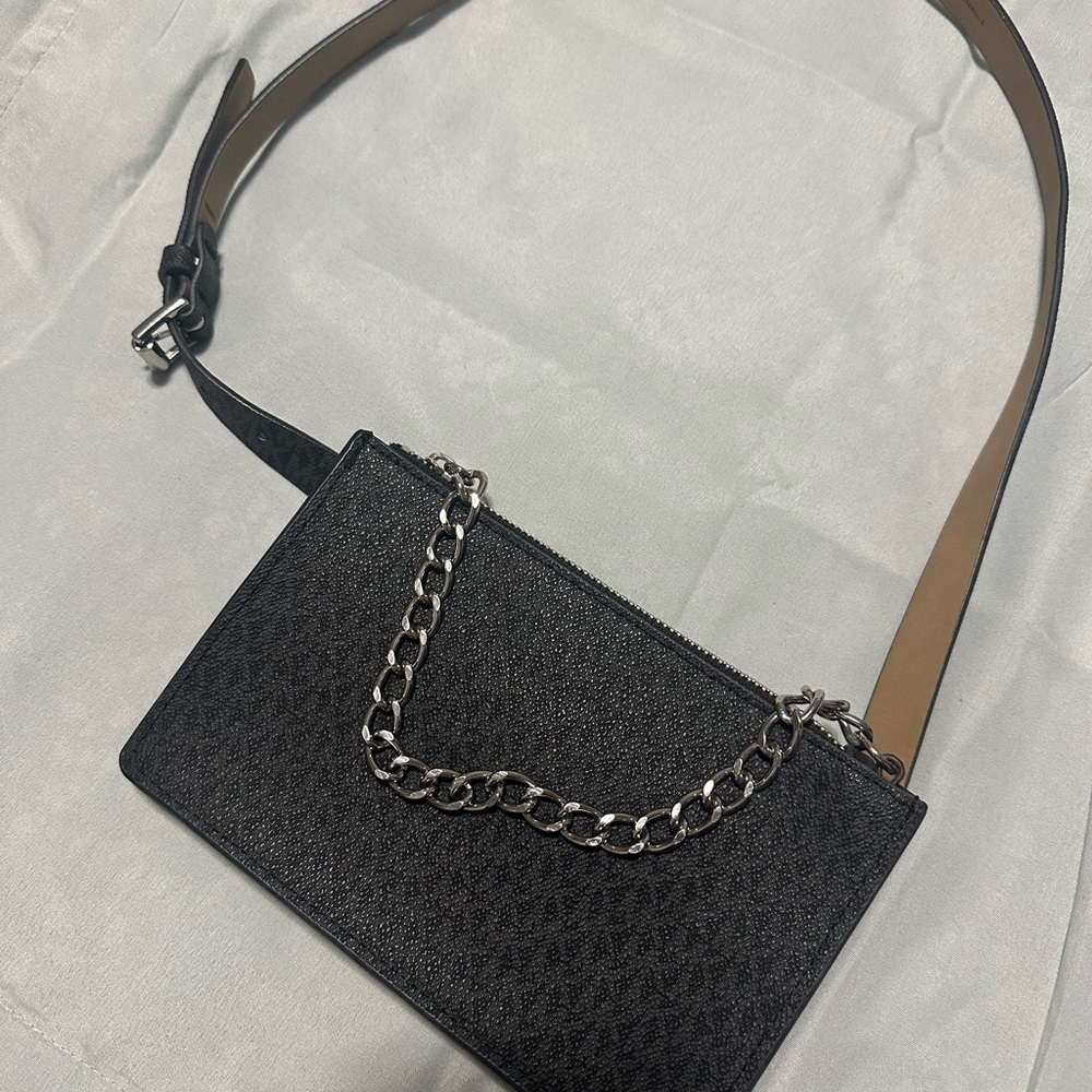 Michael Kors Belt Bag - Picture 5 of 10